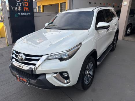 TOYOTA Hilux SW4 2.8 16V 4P SRX 4X4 7 LUGARES TURBO DIESEL AUTOM�TICO, Foto 4