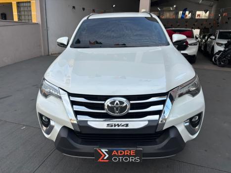 TOYOTA Hilux SW4 2.8 16V 4P SRX 4X4 7 LUGARES TURBO DIESEL AUTOM�TICO, Foto 6