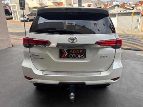TOYOTA Hilux SW4 2.8 16V 4P SRX 4X4 7 LUGARES TURBO DIESEL AUTOM�TICO, Foto 7