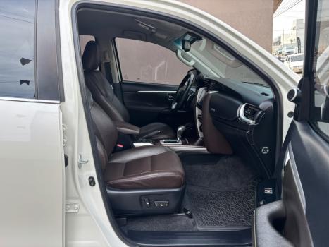 TOYOTA Hilux SW4 2.8 16V 4P SRX 4X4 7 LUGARES TURBO DIESEL AUTOM�TICO, Foto 14