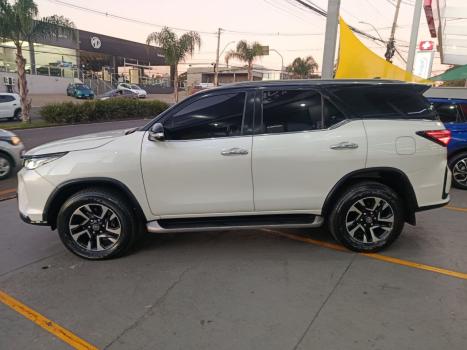 TOYOTA Hilux SW4 2.8 16V 4P SRX 4X4 7 LUGARES TURBO DIESEL AUTOM�TICO, Foto 15