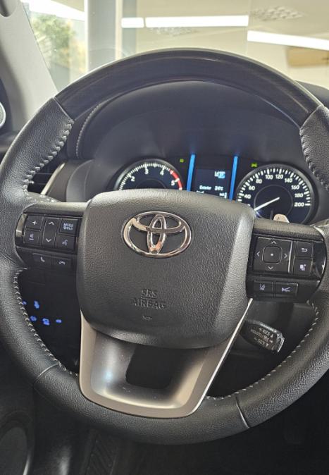 TOYOTA Hilux SW4 2.8 16V 4P SRX PLATINUM 4X4 7 LUGARES TURBO DIESEL AUTOM�TICO, Foto 16