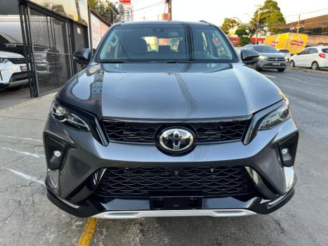 TOYOTA Hilux SW4 2.8 16V 4P SRX PLATINUM 4X4 7 LUGARES TURBO DIESEL AUTOM�TICO, Foto 3