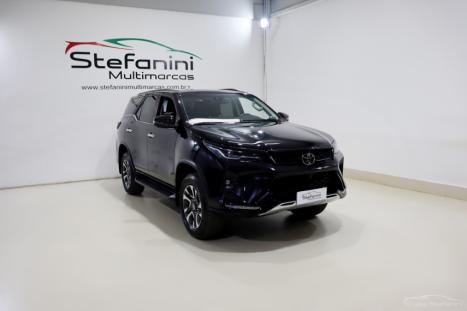 TOYOTA Hilux SW4 2.8 16V 4P SRX PLATINUM 4X4 7 LUGARES TURBO DIESEL AUTOM�TICO, Foto 3