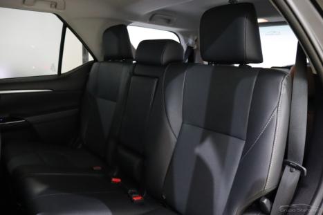 TOYOTA Hilux SW4 2.8 16V 4P SRX PLATINUM 4X4 7 LUGARES TURBO DIESEL AUTOM�TICO, Foto 8