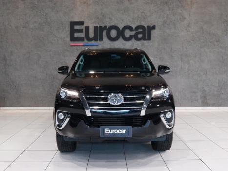 TOYOTA Hilux SW4 2.8 16V 4P SRX 4X4 7 LUGARES TURBO DIESEL AUTOM�TICO, Foto 2
