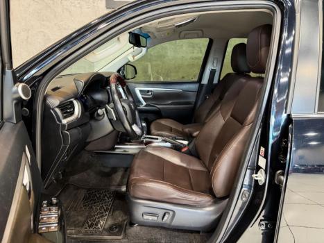 TOYOTA Hilux SW4 2.8 16V 4P SRX 4X4 7 LUGARES TURBO DIESEL AUTOM�TICO, Foto 9