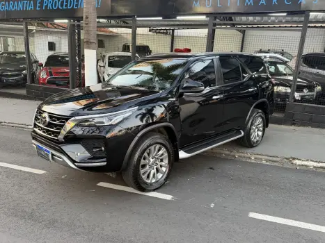 TOYOTA Hilux SW4 2.8 16V 4P SRX 4X4 7 LUGARES TURBO DIESEL AUTOM�TICO, Foto 2