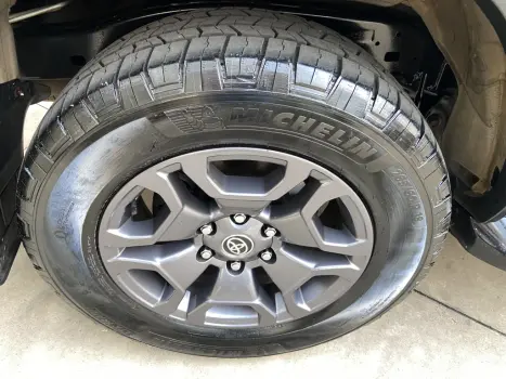 TOYOTA Hilux SW4 2.8 16V 4P SRX 4X4 7 LUGARES TURBO DIESEL AUTOM�TICO, Foto 18