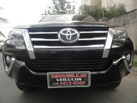TOYOTA Hilux SW4 2.8 4P SRX 4X4 TURBO DIESEL AUTOMÁTICO, Foto 1