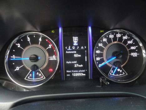 TOYOTA Hilux SW4 2.8 4P SRX 4X4 TURBO DIESEL AUTOMÁTICO, Foto 9