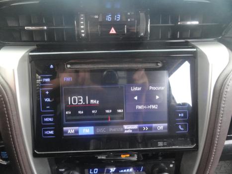 TOYOTA Hilux SW4 2.8 4P SRX 4X4 TURBO DIESEL AUTOMÁTICO, Foto 11