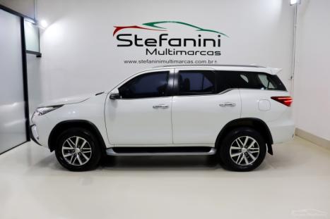 TOYOTA Hilux SW4 2.8 16V 4P SRX 4X4 7 LUGARES TURBO DIESEL AUTOMÁTICO, Foto 11