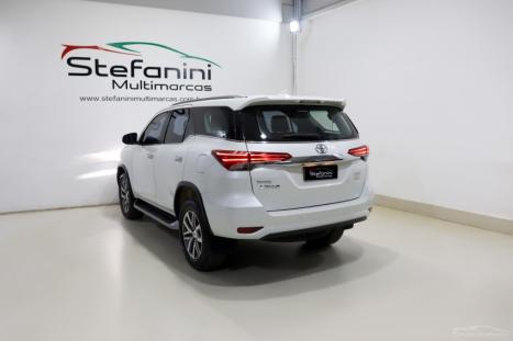 TOYOTA Hilux SW4 2.8 16V 4P SRX 4X4 7 LUGARES TURBO DIESEL AUTOMÁTICO, Foto 14