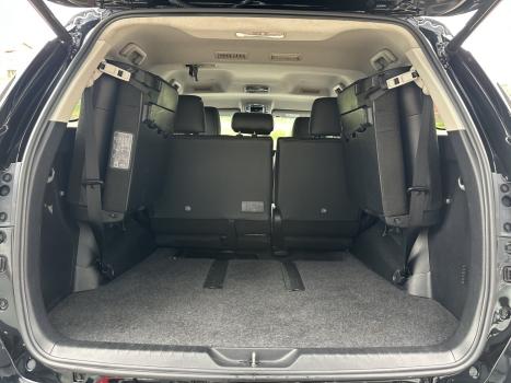 TOYOTA Hilux SW4 2.8 4P SRX 4X4 TURBO DIESEL AUTOMÁTICO, Foto 10