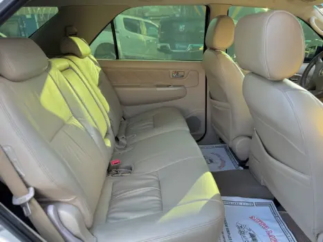 TOYOTA Hilux SW4 3.0 16V 4P SRV 4X4 TURBO DIESEL AUTOMTICO, Foto 9