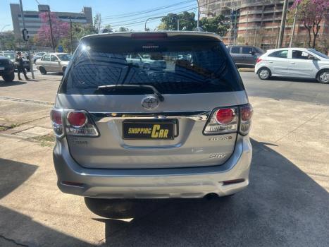 TOYOTA Hilux SW4 3.0 16V 4P SRV 4X4 TURBO DIESEL AUTOMTICO, Foto 3