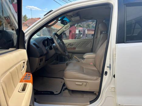 TOYOTA Hilux SW4 3.0 16V 4P SRV 4X4 7 LUGARES TURBO DIESEL AUTOMTICO, Foto 16
