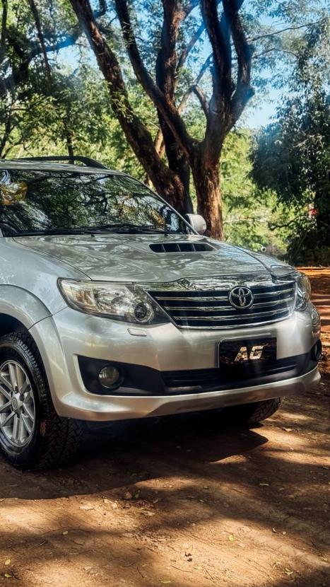 TOYOTA Hilux SW4 3.0 V6 12V 4P SRV 4X4 TURBO DIESEL AUTOMTICO, Foto 5