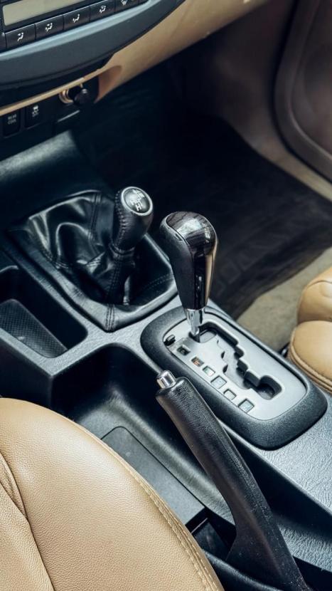 TOYOTA Hilux SW4 3.0 16V 4P SRV 4X4 7 LUGARES TURBO DIESEL AUTOMTICO, Foto 8