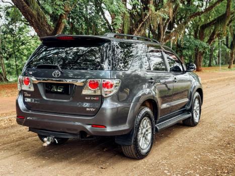 TOYOTA Hilux SW4 3.0 16V 4P SRV 4X4 7 LUGARES TURBO DIESEL AUTOMTICO, Foto 18