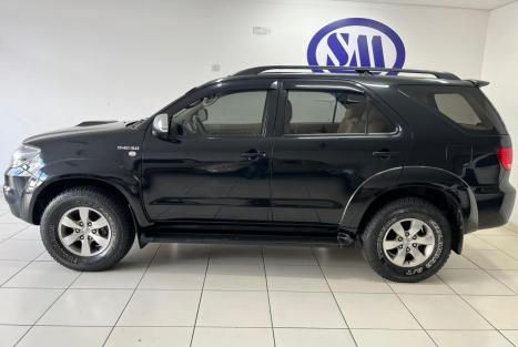 TOYOTA Hilux SW4 3.0 V6 12V 4P SRV 4X4 TURBO DIESEL AUTOMTICO, Foto 2