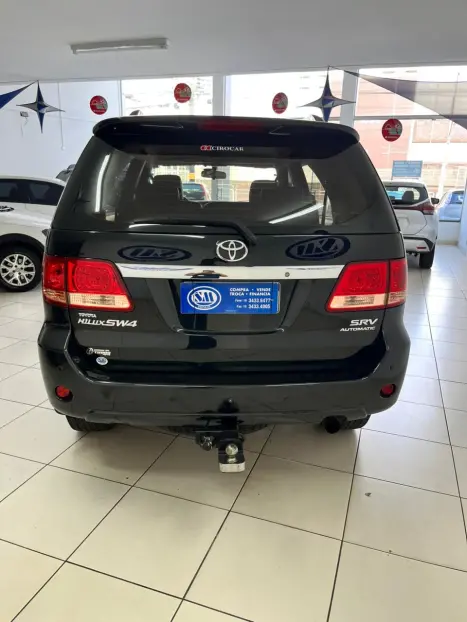 TOYOTA Hilux SW4 3.0 V6 12V 4P SRV 4X4 TURBO DIESEL AUTOMTICO, Foto 7