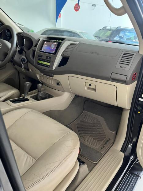 TOYOTA Hilux SW4 3.0 V6 12V 4P SRV 4X4 TURBO DIESEL AUTOMTICO, Foto 10