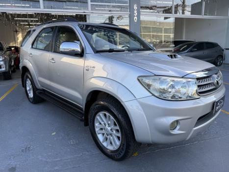 TOYOTA Hilux SW4 3.0 16V 4P SRV 4X4 7 LUGARES TURBO DIESEL AUTOMTICO, Foto 1