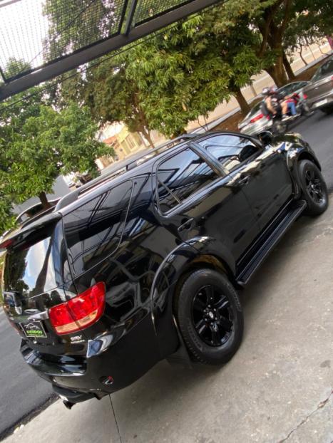 TOYOTA Hilux SW4 3.0 16V 4P 4X4 SRV TURBO DIESEL, Foto 9