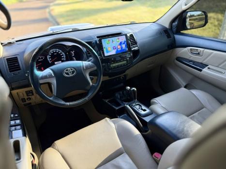 TOYOTA Hilux SW4 3.0 16V 4P SRV 4X4 TURBO DIESEL AUTOM�TICO, Foto 10