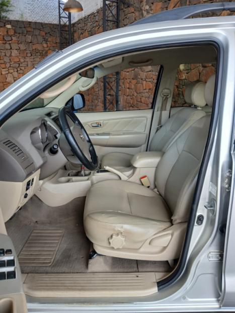 TOYOTA Hilux SW4 3.0 16V 4P SRV 4X4 TURBO DIESEL AUTOM�TICO, Foto 10