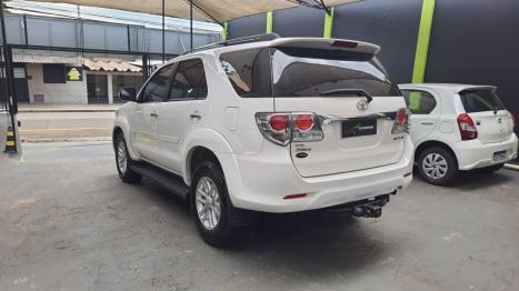 TOYOTA Hilux SW4 3.0 16V 4P 4X4 SRV TURBO DIESEL, Foto 4