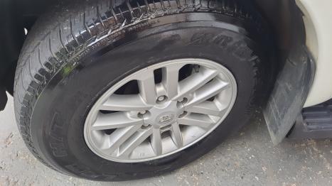 TOYOTA Hilux SW4 3.0 16V 4P 4X4 SRV TURBO DIESEL, Foto 9