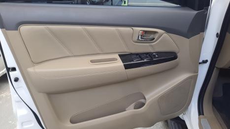 TOYOTA Hilux SW4 3.0 16V 4P 4X4 SRV TURBO DIESEL, Foto 11