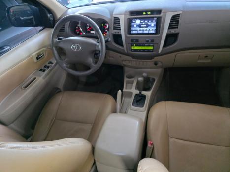 TOYOTA Hilux SW4 3.0 16V 4P SRV 4X4 TURBO DIESEL AUTOM�TICO, Foto 6