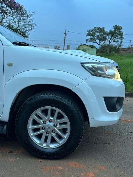 TOYOTA Hilux SW4 3.0 16V 4P SRV 4X4 7 LUGARES TURBO DIESEL AUTOM�TICO, Foto 4