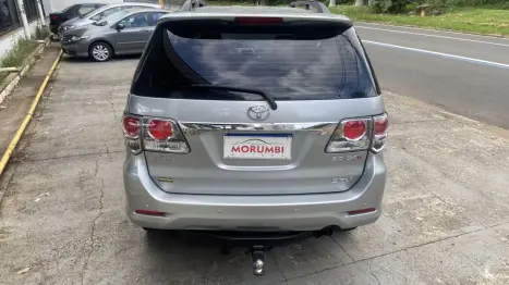 TOYOTA Hilux SW4 3.0 16V 4P SRV 4X4 TURBO DIESEL AUTOM�TICO, Foto 5