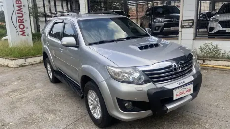 TOYOTA Hilux SW4 3.0 16V 4P SRV 4X4 TURBO DIESEL AUTOM�TICO, Foto 8