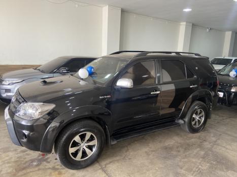 TOYOTA Hilux SW4 3.0 16V 4P 4X4 SRV TURBO DIESEL, Foto 2