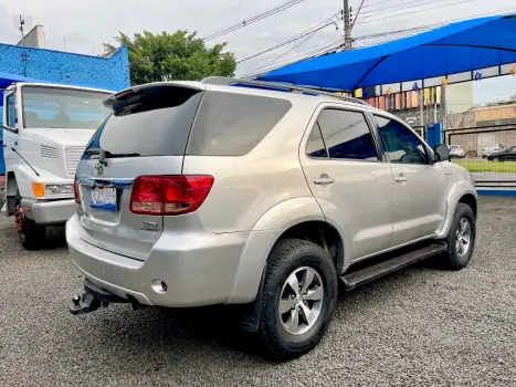 TOYOTA Hilux SW4 3.0 V6 12V 4P SRV 4X4 TURBO DIESEL AUTOM�TICO, Foto 4