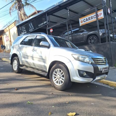 TOYOTA Hilux SW4 3.0 16V 4P SRV 4X4 TURBO DIESEL AUTOMÁTICO, Foto 3