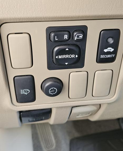 TOYOTA Hilux SW4 3.0 16V 4P SRV 4X4 TURBO DIESEL AUTOM�TICO, Foto 21