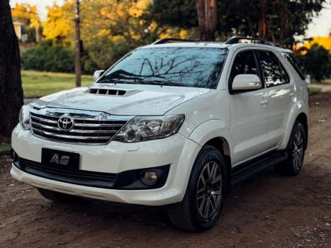 TOYOTA Hilux SW4 3.0 V6 12V 4P SRV 4X4 TURBO DIESEL AUTOM�TICO, Foto 5
