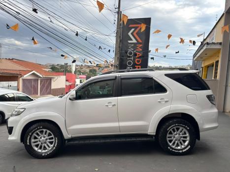 TOYOTA Hilux SW4 3.0 16V 4P SR 4X4 TURBO DIESEL AUTOM�TICO, Foto 4