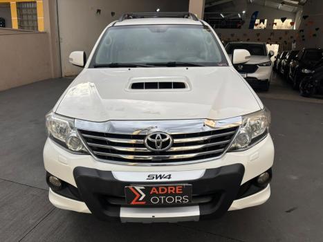 TOYOTA Hilux SW4 3.0 16V 4P SR 4X4 TURBO DIESEL AUTOM�TICO, Foto 8