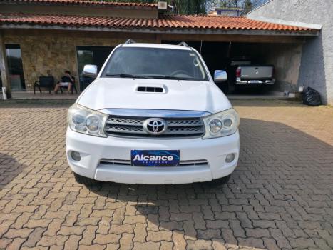 TOYOTA Hilux SW4 3.0 16V 4P SRV 4X4 7 LUGARES TURBO DIESEL AUTOM�TICO, Foto 2