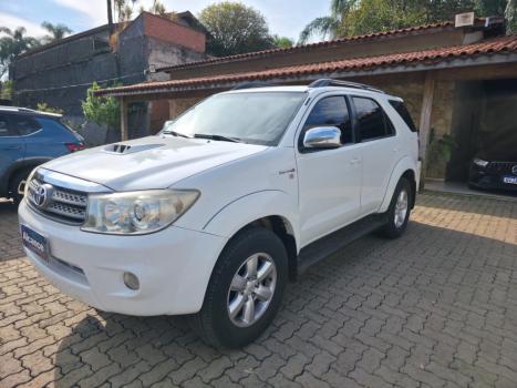 TOYOTA Hilux SW4 3.0 16V 4P SRV 4X4 7 LUGARES TURBO DIESEL AUTOM�TICO, Foto 3