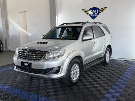TOYOTA Hilux SW4 3.0 16V 4P SRV 4X4 7 LUGARES TURBO DIESEL AUTOM�TICO, Foto 1
