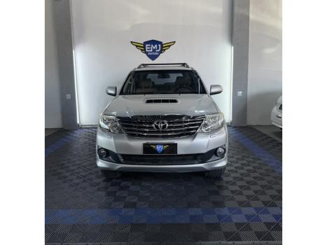 TOYOTA Hilux SW4 3.0 16V 4P SRV 4X4 7 LUGARES TURBO DIESEL AUTOM�TICO, Foto 2